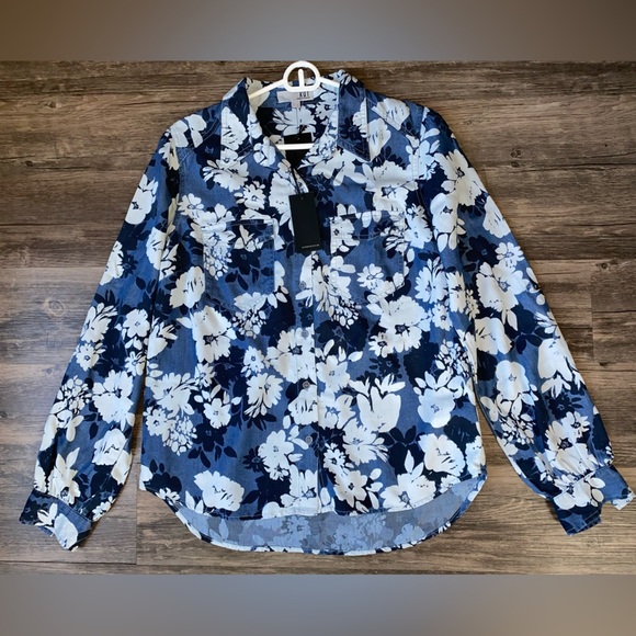 NWT Kut from the Kloth Women’s Navy & Light Blue Floral Button up Shirt Size S - Picture 1 of 8